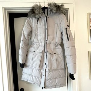 LIKE NEW GRAY BCBG MAZ AZRIA WINTER COAT PUFFER COAT PARKA